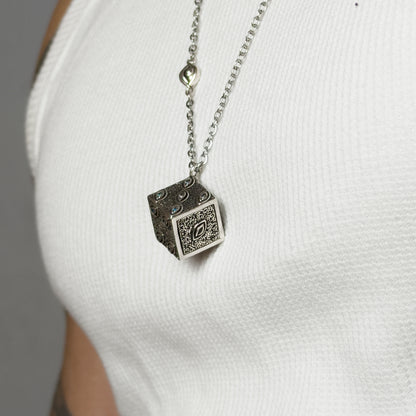 "Gokumonkyo" Necklace